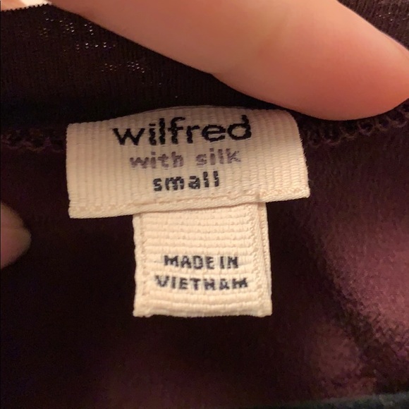 💜Wilfred burgundy long sleeve with open back top - Picture 5 of 5